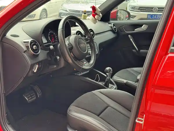 Audi A1 2016