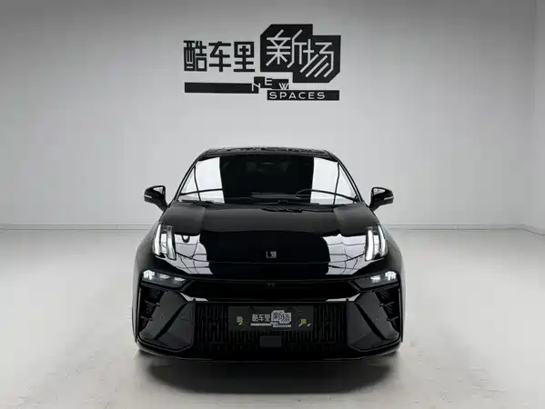 Lynk & Co 03 2023