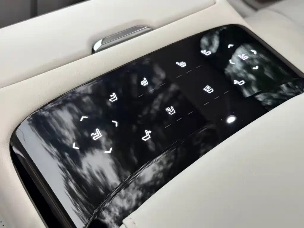 Buick Zhijing L7 2025 — фото 12