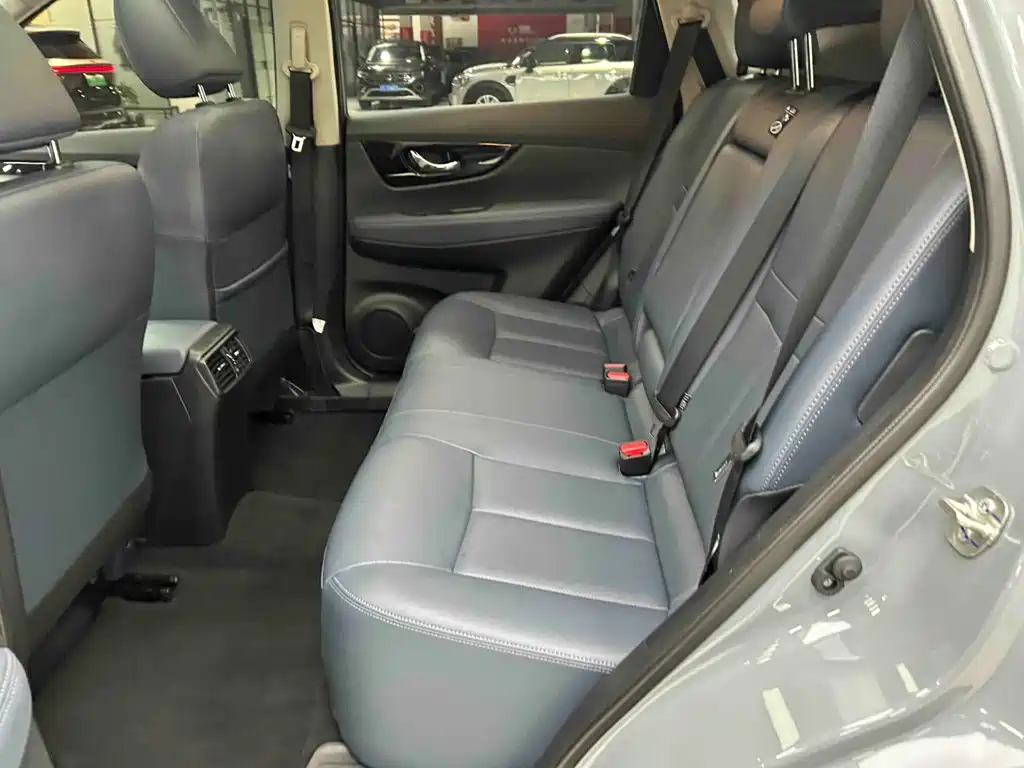 Nissan X-Trail 2025 — фото 15