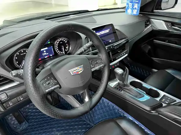 Cadillac CT4 2024