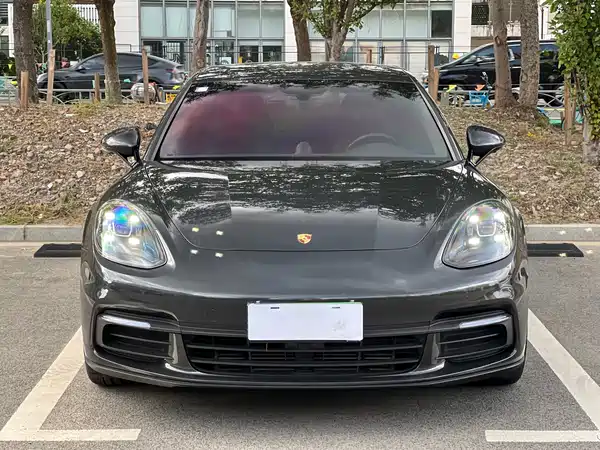 Porsche Panamera 2018