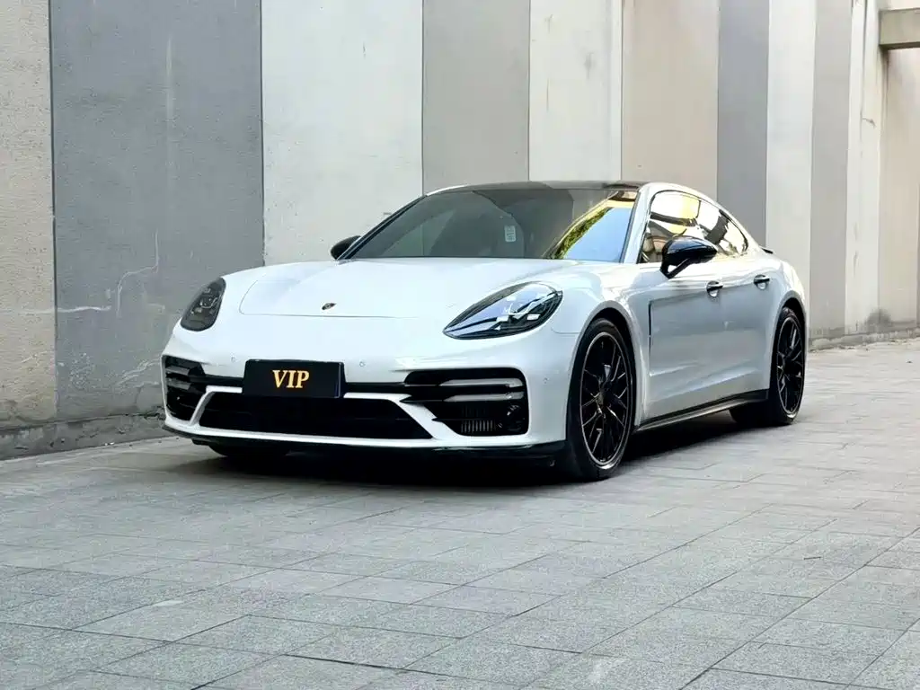 Porsche Panamera 2021 — фото 1