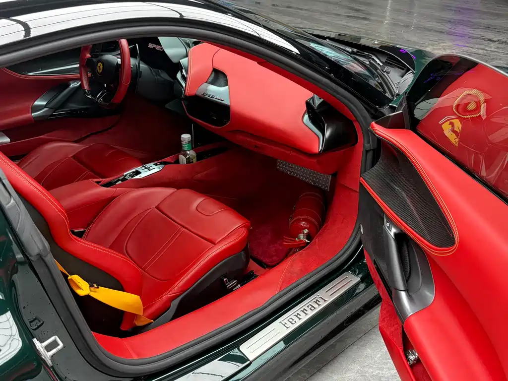 Ferrari SF90 2022 — фото 11