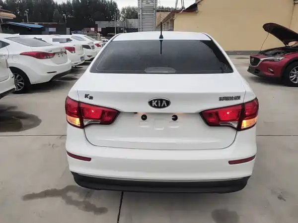 Kia K2 2015