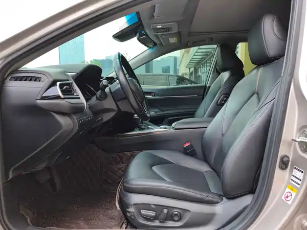 Toyota Camry 2019