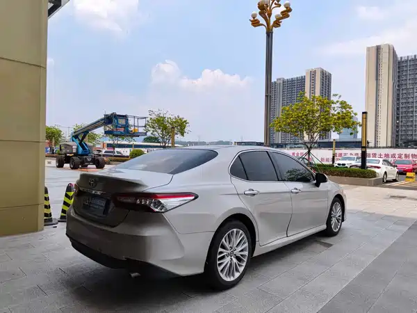Toyota Camry 2019