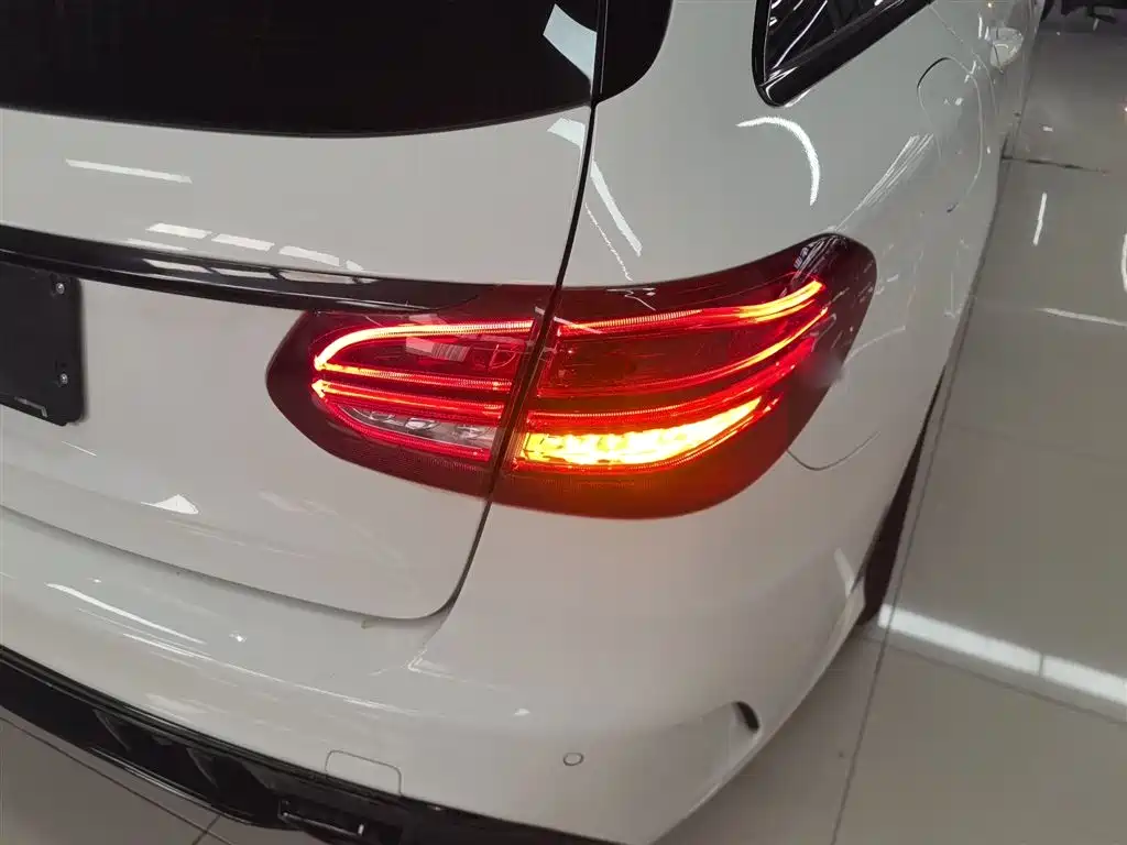 Mercedes-Benz C-Class 2015 — фото 24