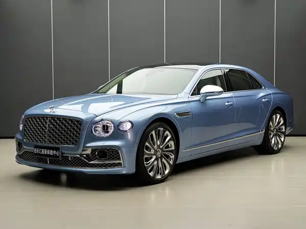 Bentley Flying Spur 2023