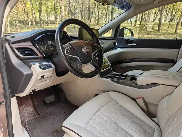 Buick GL8 2021