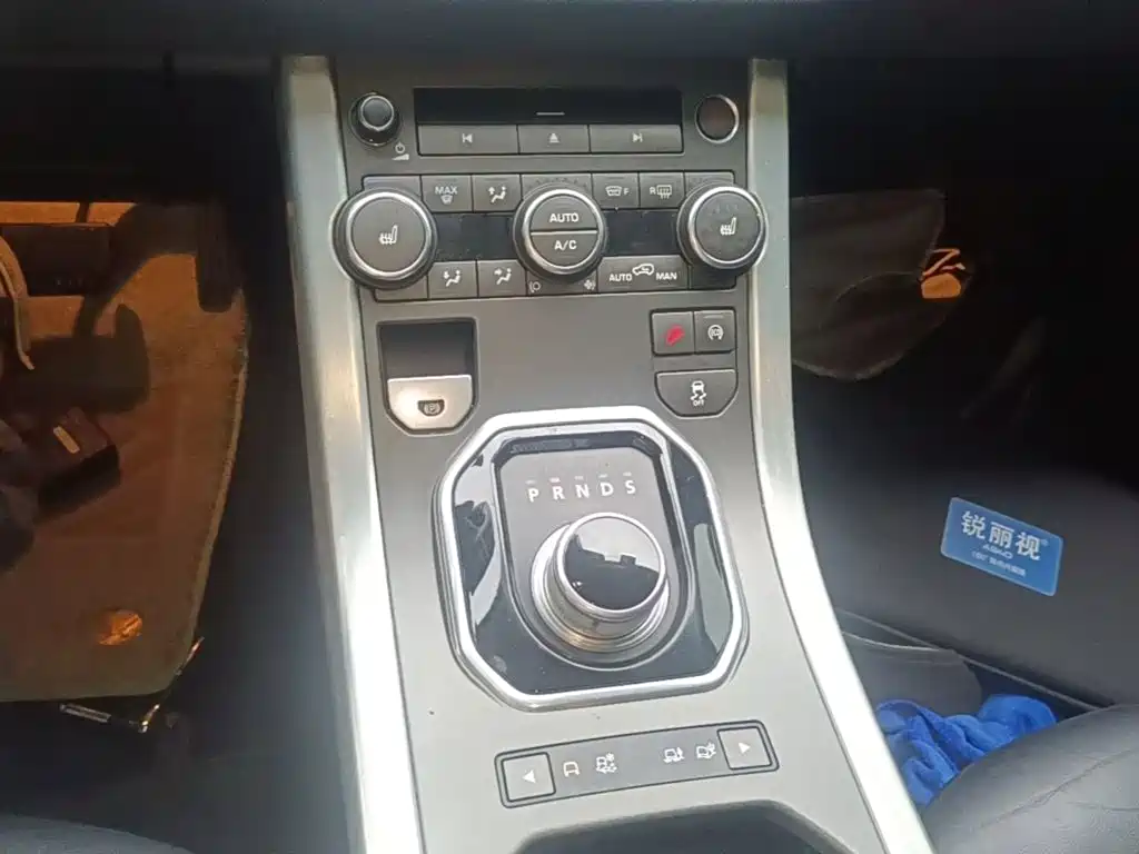 Land Rover Evoque 2014 — фото 10