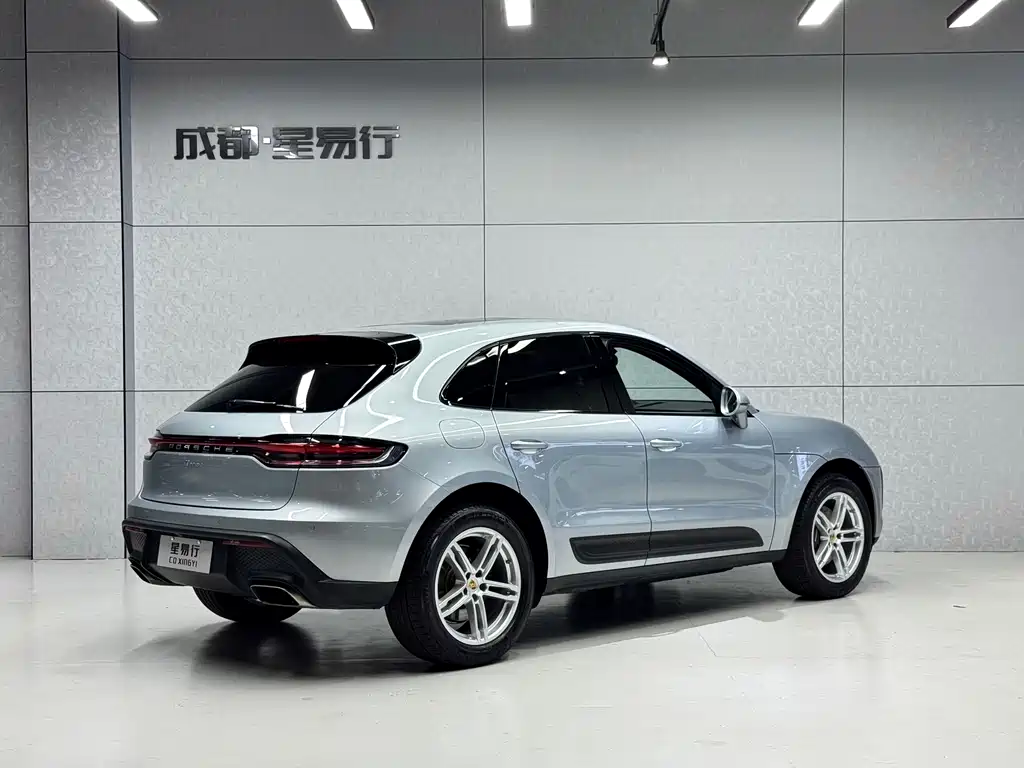 Porsche Macan 2023 — фото 7