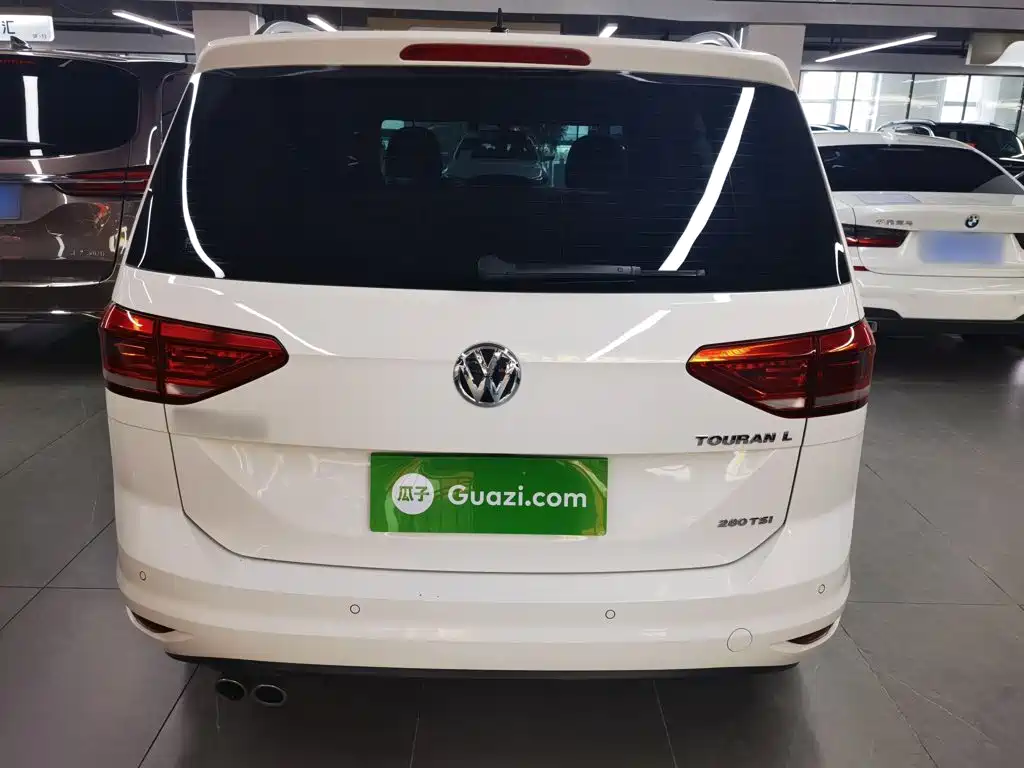 Volkswagen Touran 2019 — фото 14