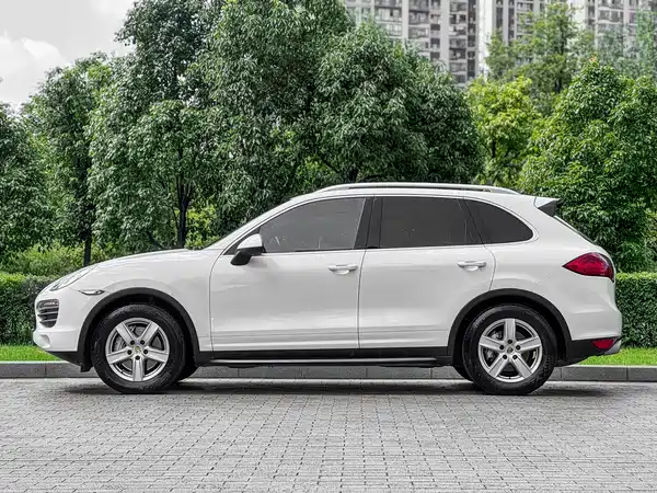 Porsche Cayenne 2014