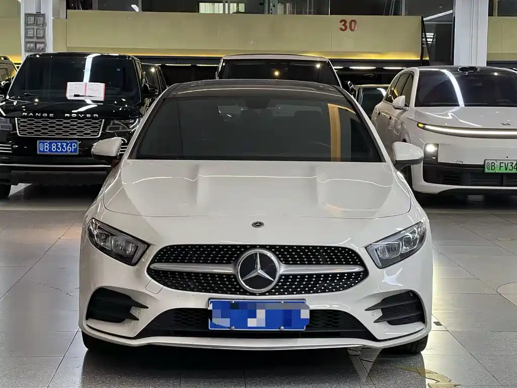 Mercedes-Benz A-Class 2022 — фото 3