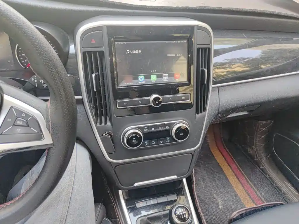 BYD MAX 2018