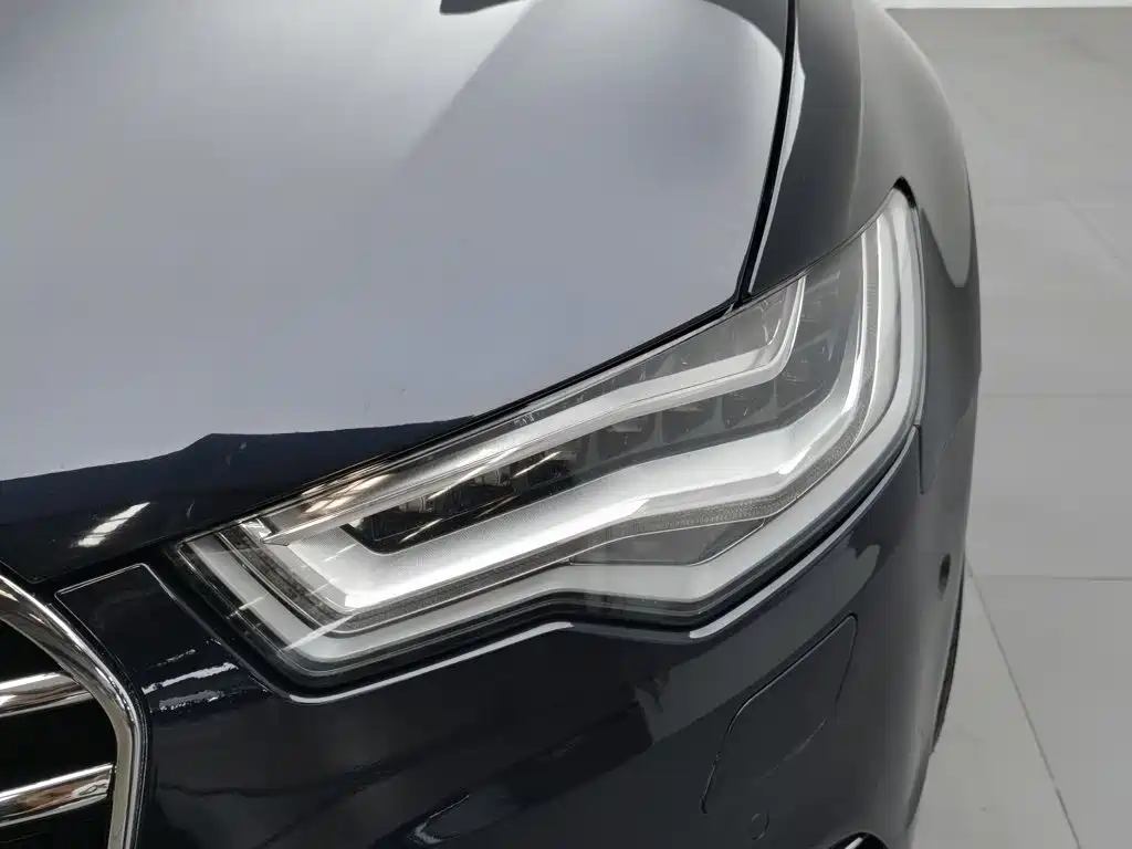 Audi A6L 2012
