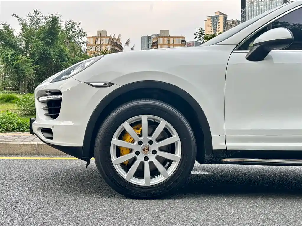 Porsche Cayenne 2014 — фото 4