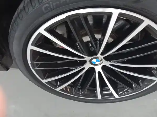 BMW 5 Series 2023