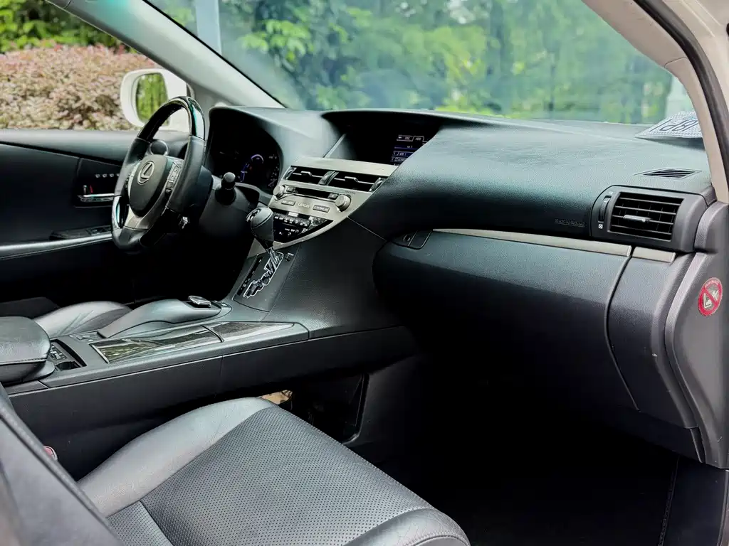 Lexus RX Classic 2015 — фото 12