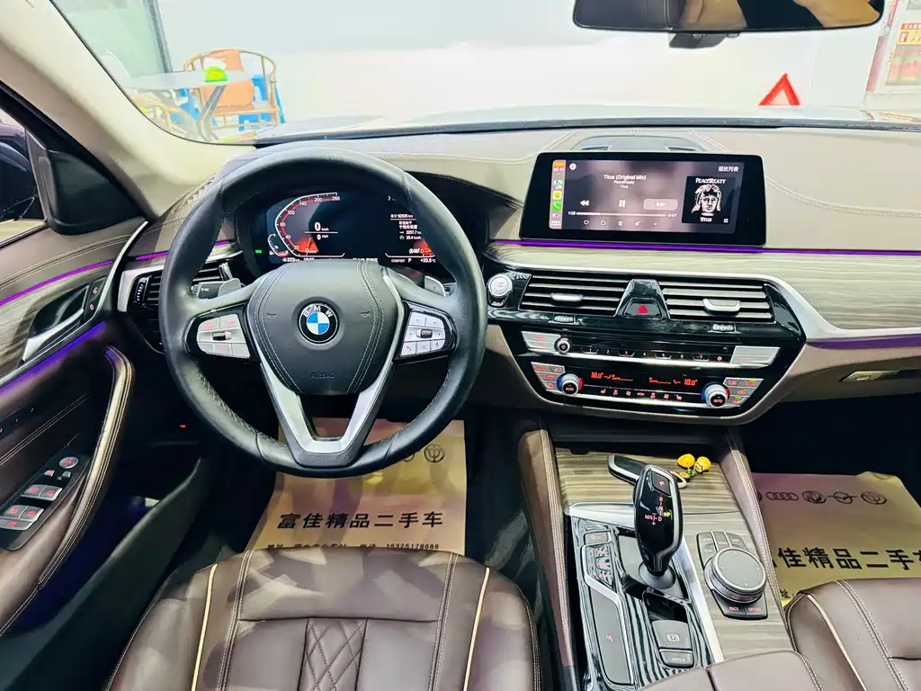BMW 5 Series 2020 — фото 11