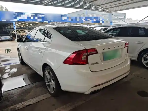 Volvo S60 2014
