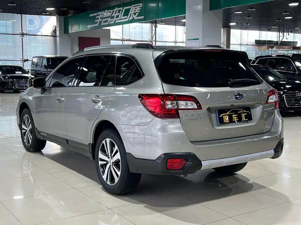Subaru Outback 2020 — фото 6
