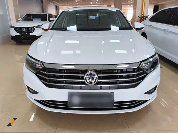 Volkswagen Sagitar 2020
