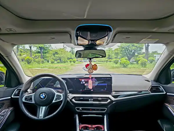 BMW i3 2022