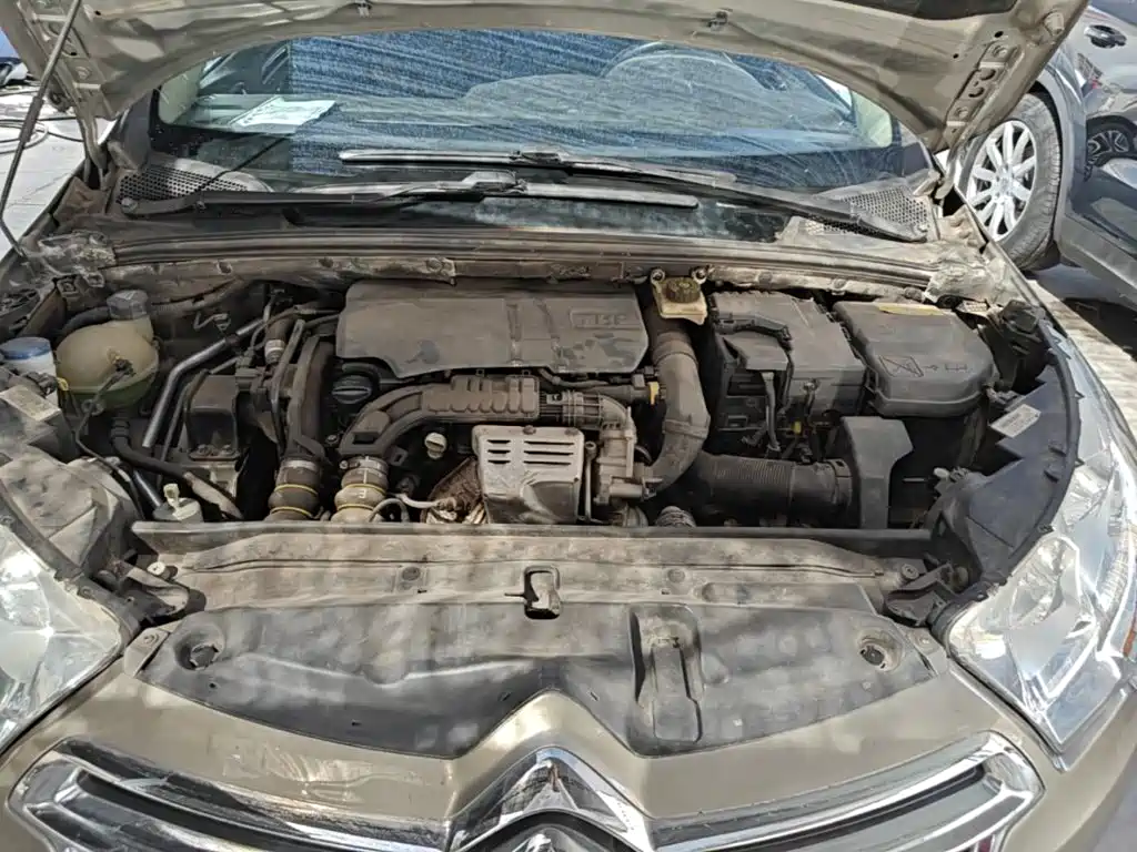 Citroën C4L 2016 — фото 20