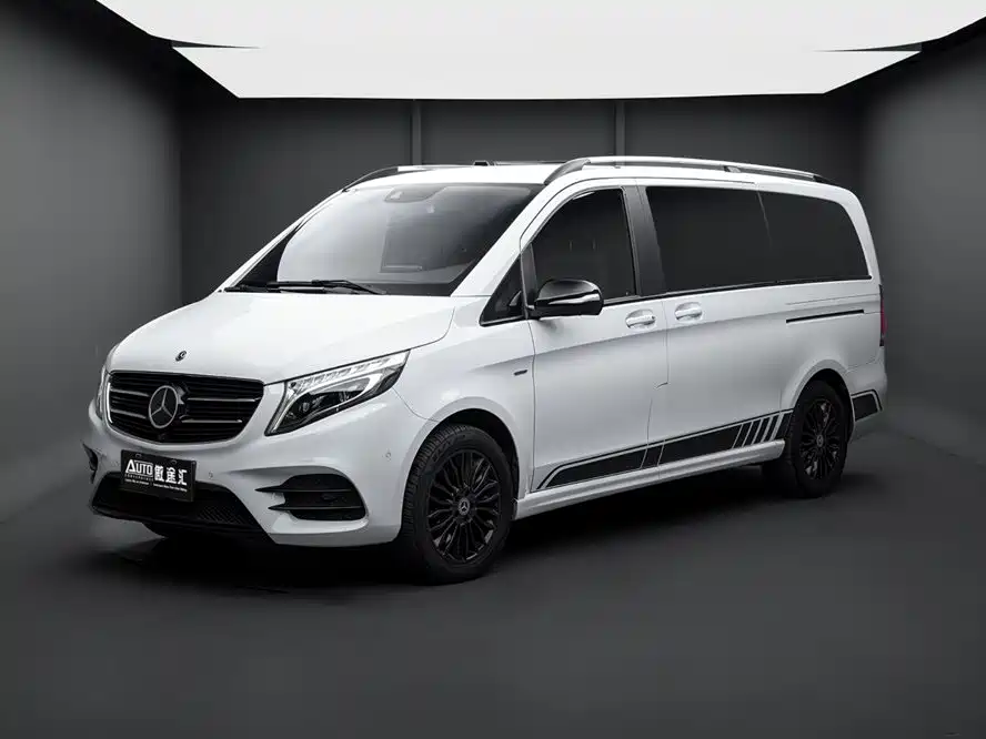 Mercedes-Benz V-Class 2019 — фото 1