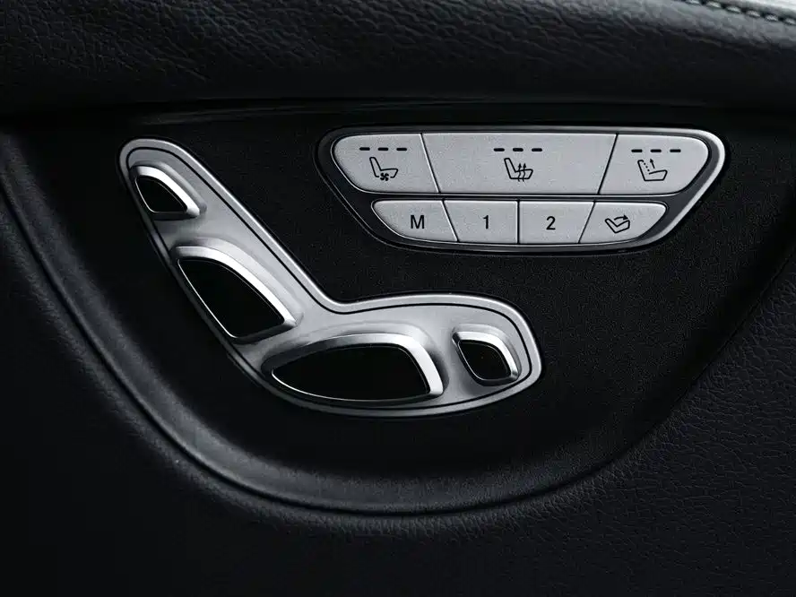 Mercedes-Benz V-Class 2019 — фото 24