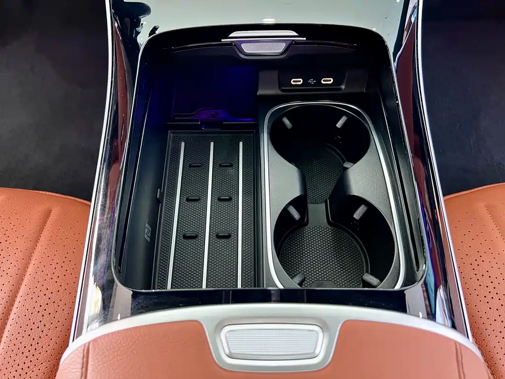 Mercedes-Benz S-Class 2023 — фото 18