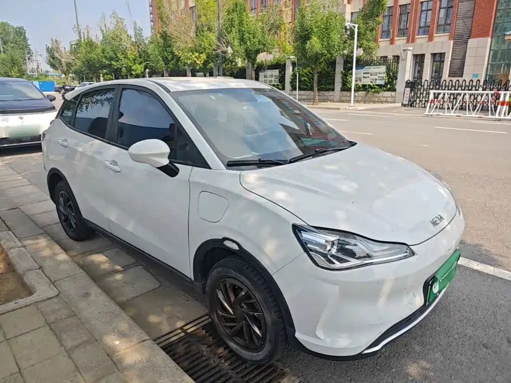 Neta V 2022