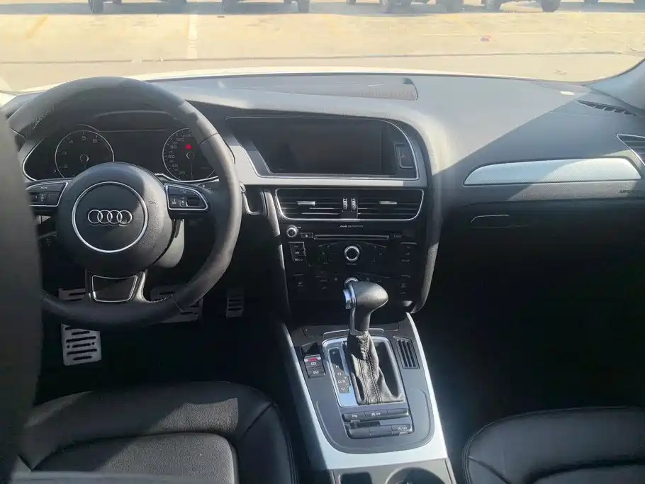 Audi A4L 2014 — фото 12