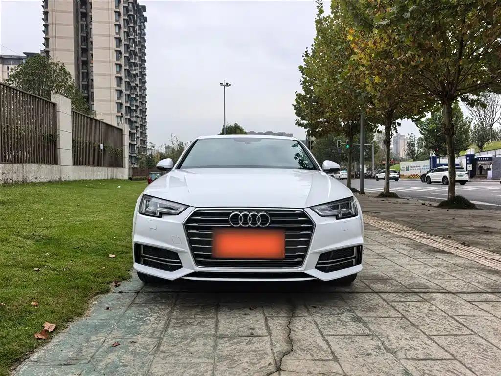 Audi A4L 2019 — фото 23