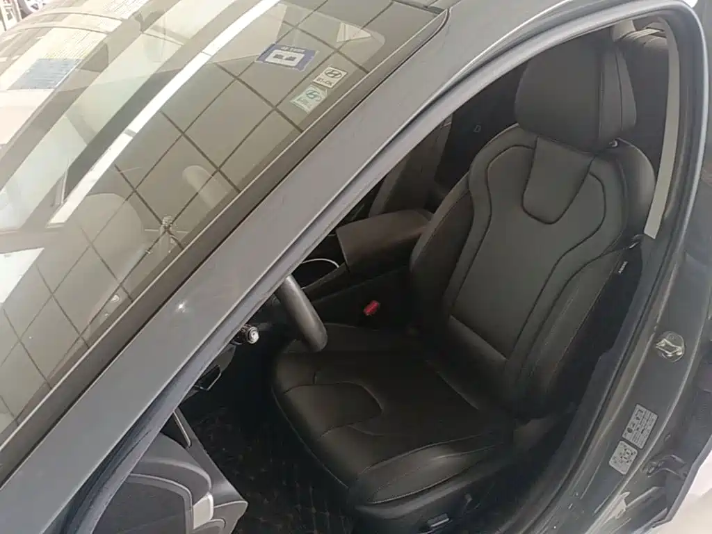 Hyundai Elantra 2021 — фото 15