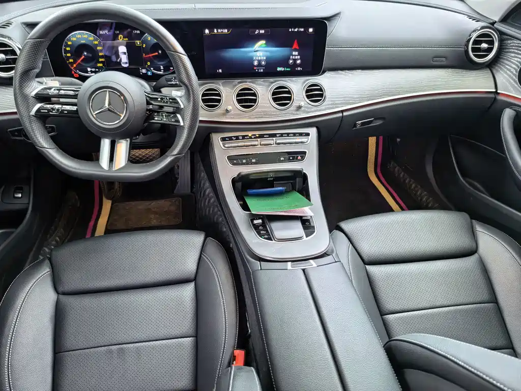 Mercedes-Benz E-Class 2022 — фото 8