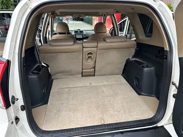 Toyota RAV4 2012