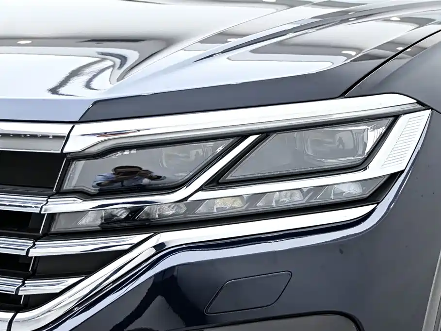 Volkswagen Touareg 2021 — фото 10