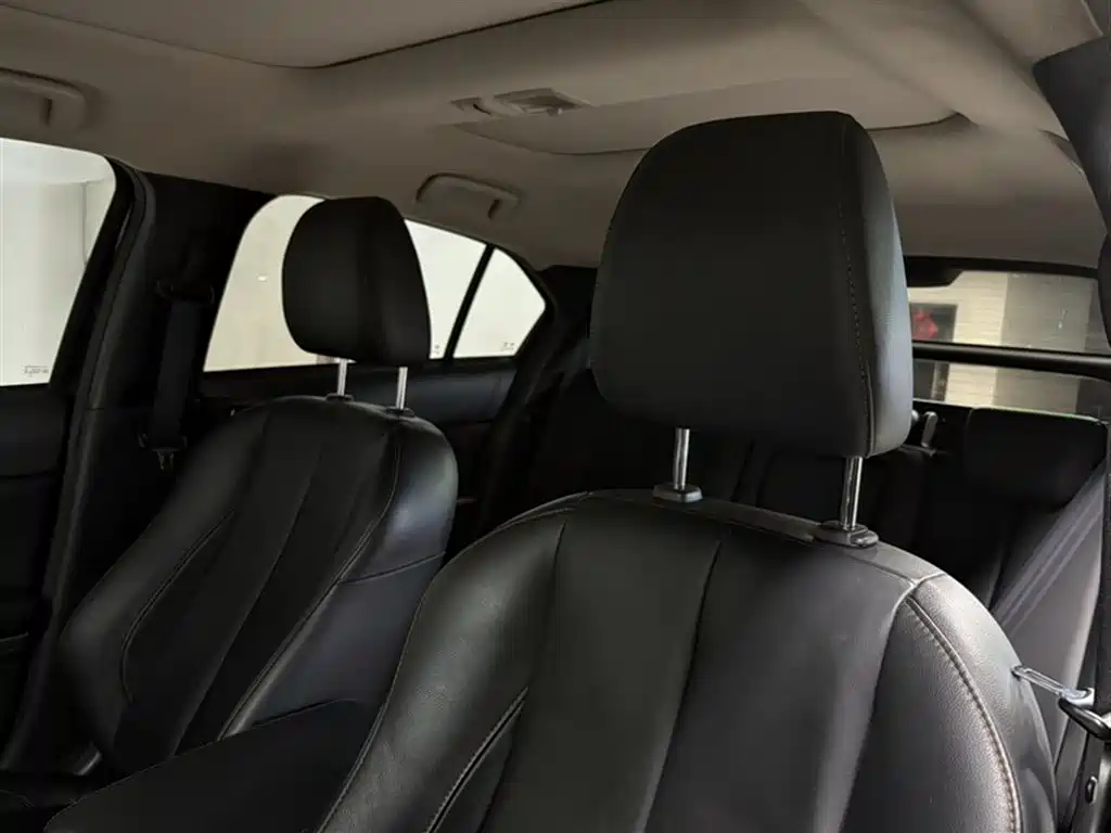Mitsubishi Eclipse Cross 2019 — фото 8