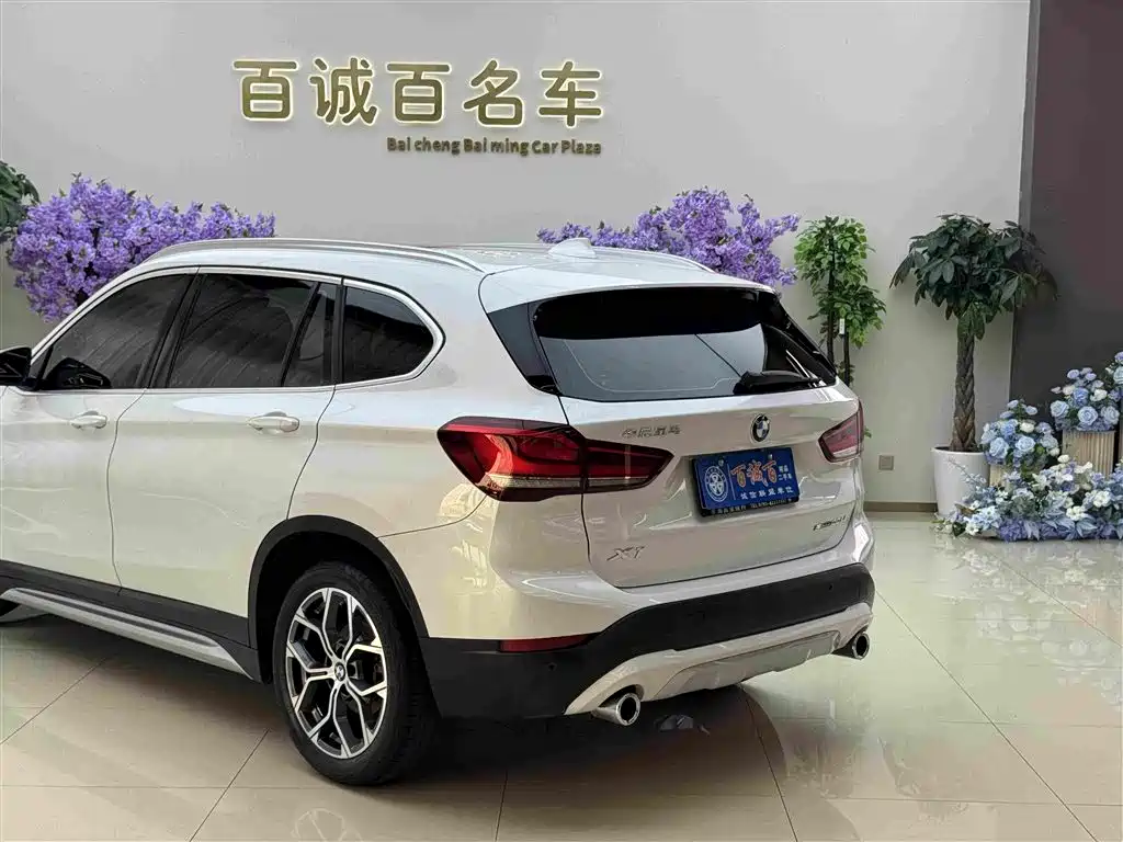BMW X1 2022 — фото 8