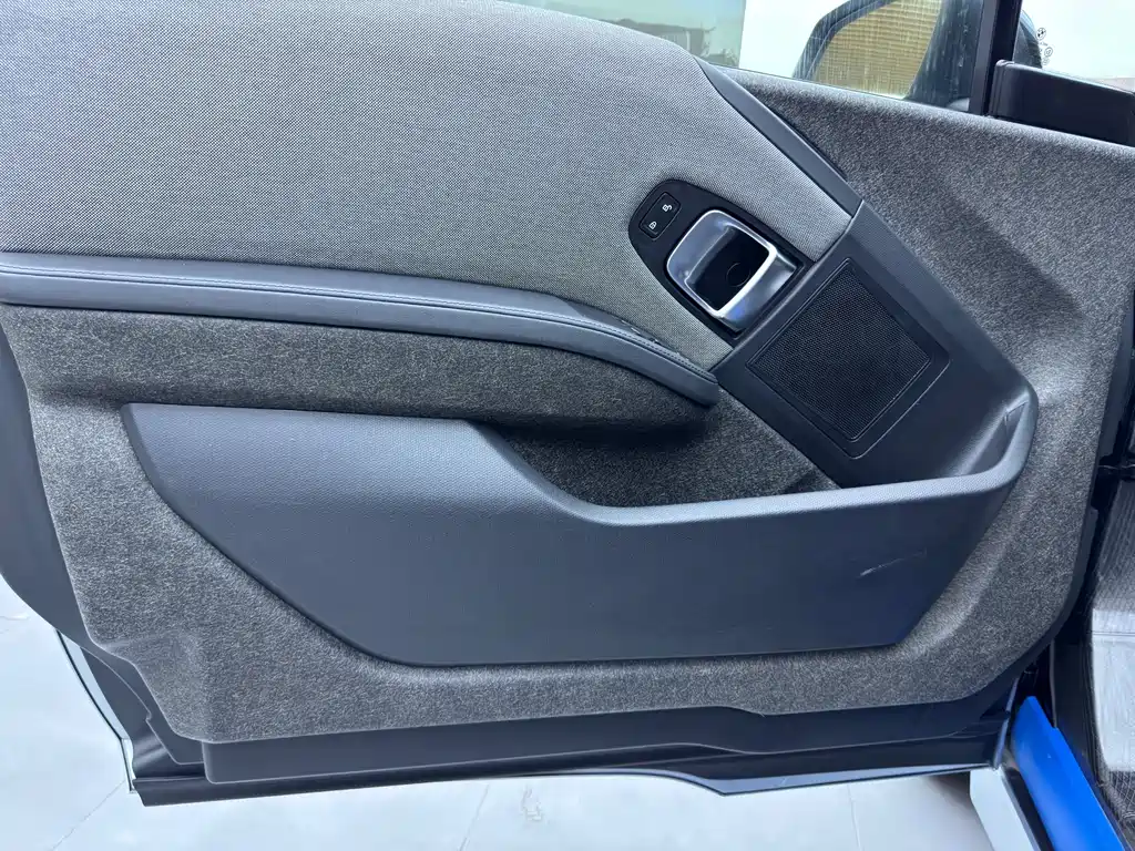 BMW i3 2017 — фото 10