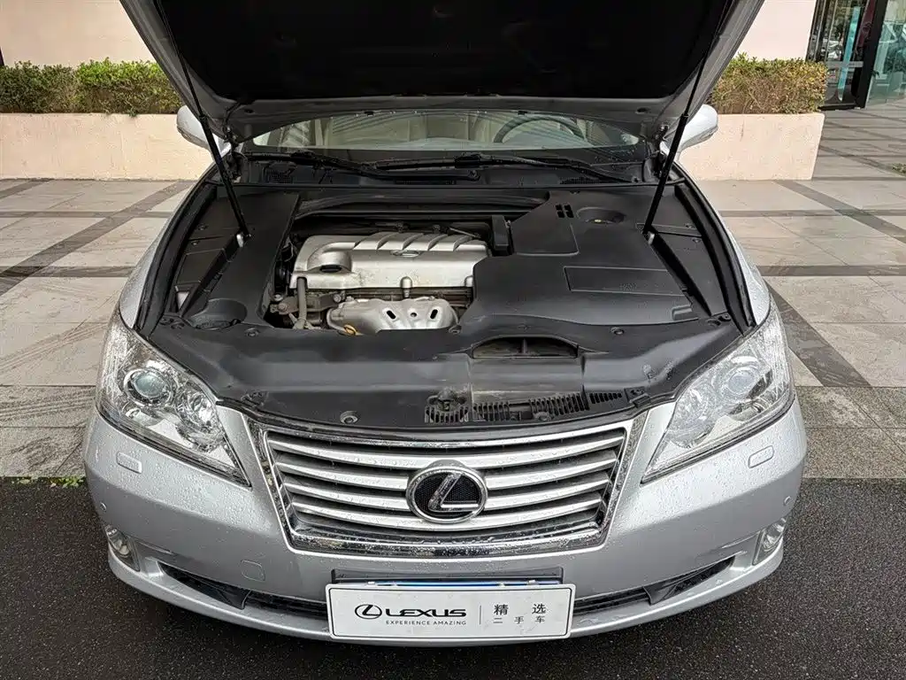 Lexus ES 2012 — фото 6