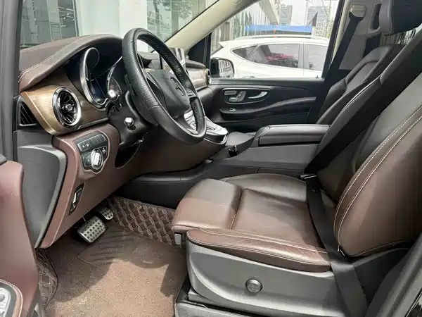 Mercedes-Benz V-Class 2022