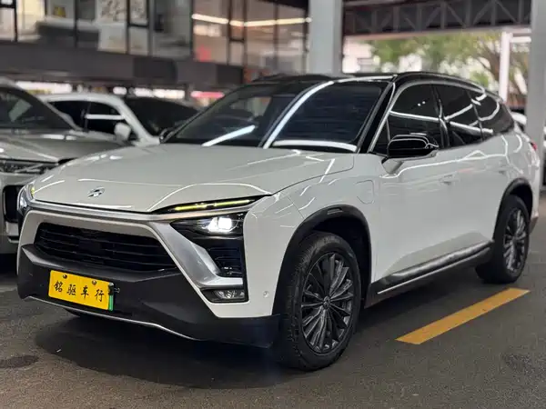 NIO ES8 2019