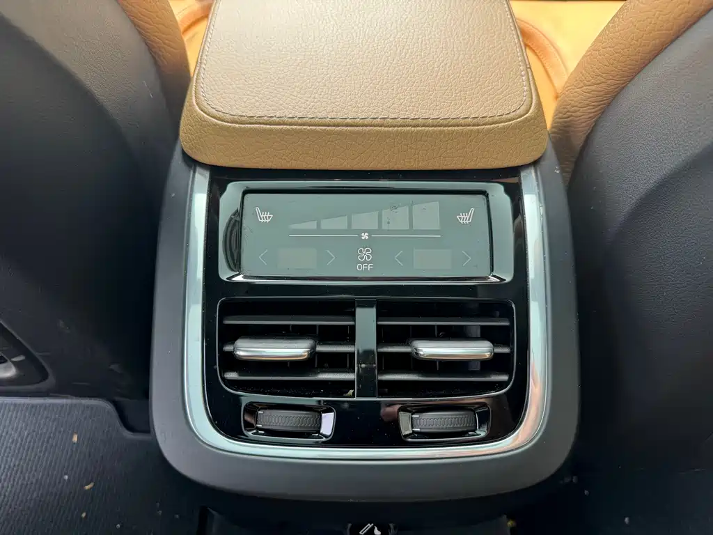 Volvo V90 2017 — фото 10