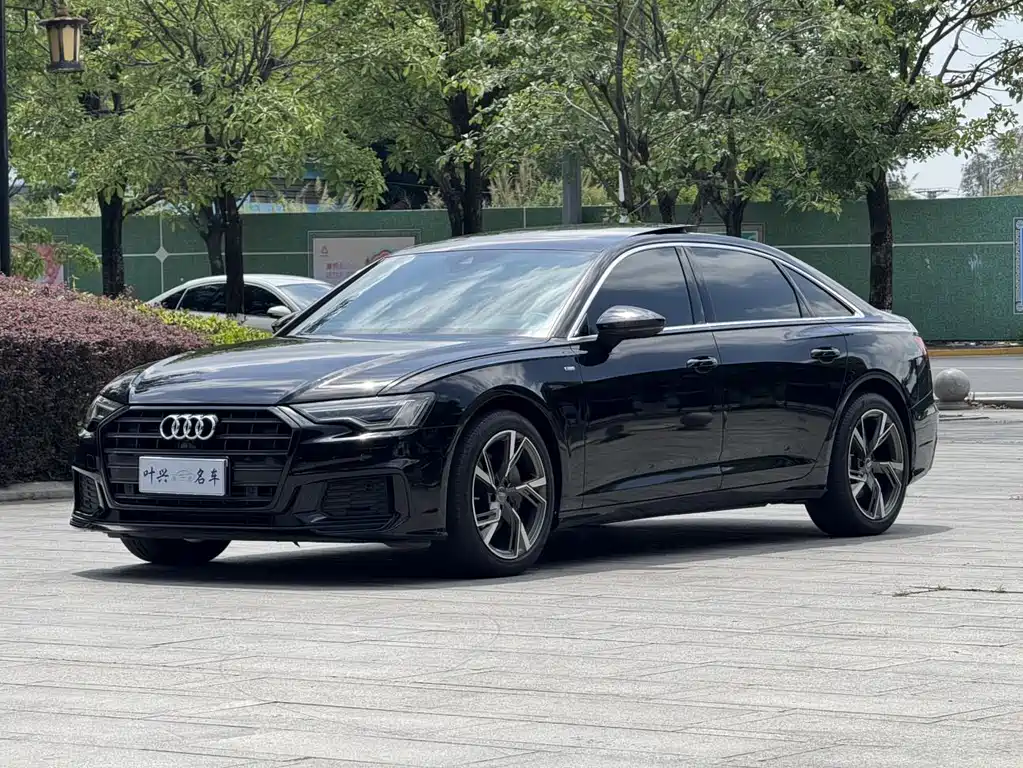 Audi A6L 2021 — фото 1