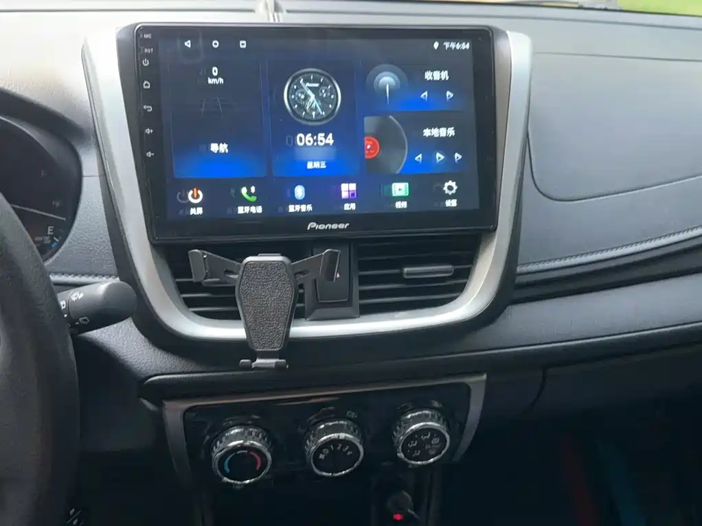 Toyota Yaris L 2016
