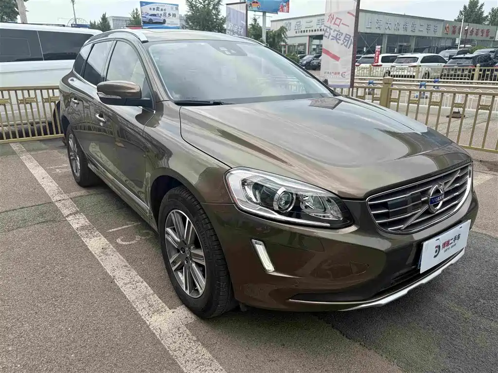 Volvo XC60 2016 — фото 14